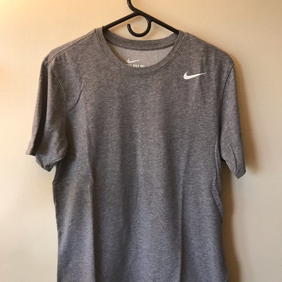 Nike Dri-Fit Gray Shirt - Picture 2 of 4